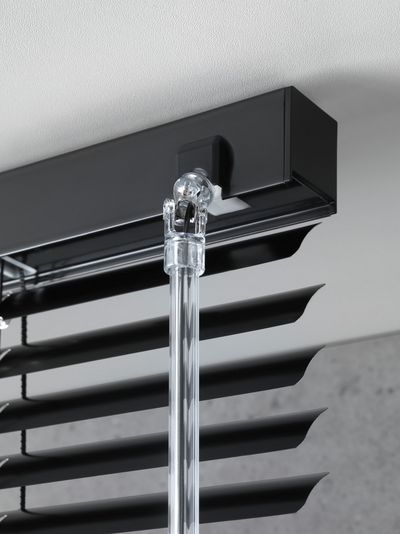 Stores vénitiens, SG 8110