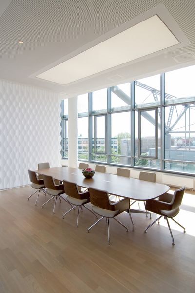 Systèmes de rideaux à bandes verticales, SG 2910, Multi Visio, room shot ""Office Gehrke econ in the Torhaus", Hannover, Germany, Vertical Waves