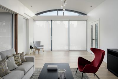 Systèmes stores enrouleurs, SG 4970, Multiscreen 1-10%, The Crescent, Edinburgh, Scotland, UK