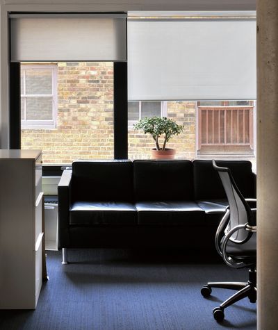Systèmes stores enrouleurs, SG 4930, Multiscreen 1-10%, Room shot "Bateman's Row Penthouse Apartment", London, United Kingdom