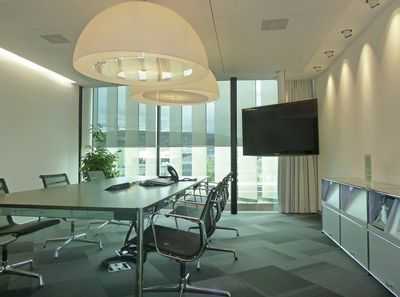 Systèmes stores enrouleurs, SG 4910, Multiscreen 1-10%, Room shot "Capital Dynamics", Zürich, Switzerland