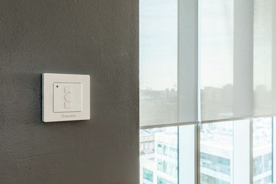 Systèmes stores enrouleurs, SG 4960, Versascreen 1-10%, Virgin Money, Glasgow, Scotland, United Kingdom