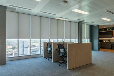 Rollo-Systeme, SG 4910, Versascreen 1-10%, Virgin Money, Glasgow, Scotland, United Kingdom