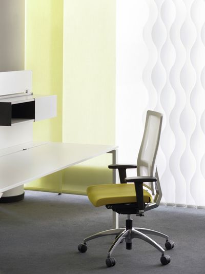 Vertikal-Lamellen, SG 2910, Multi Visio, Room shot "Kranhaus", Cologne, Germany, Vertical Waves